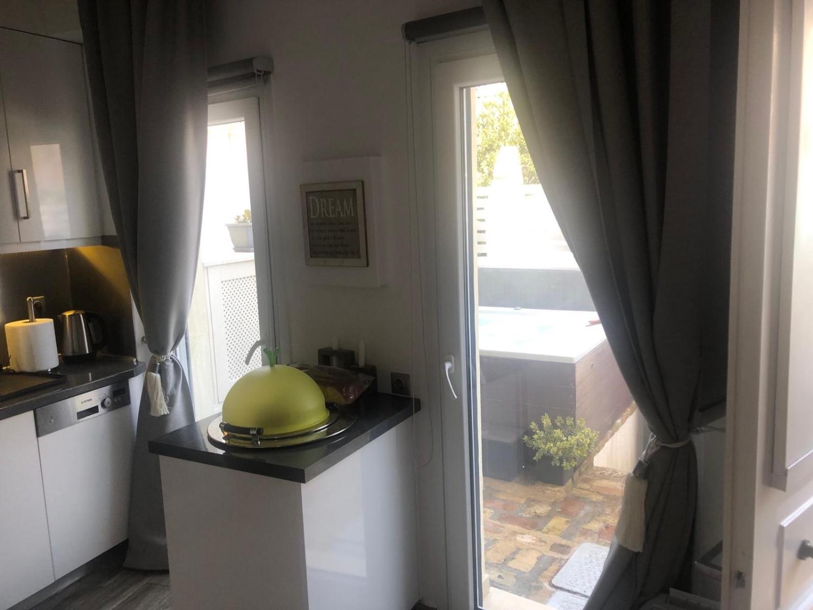 Anemomilos Jacuzzi Suite Corfu  Extérieur photo