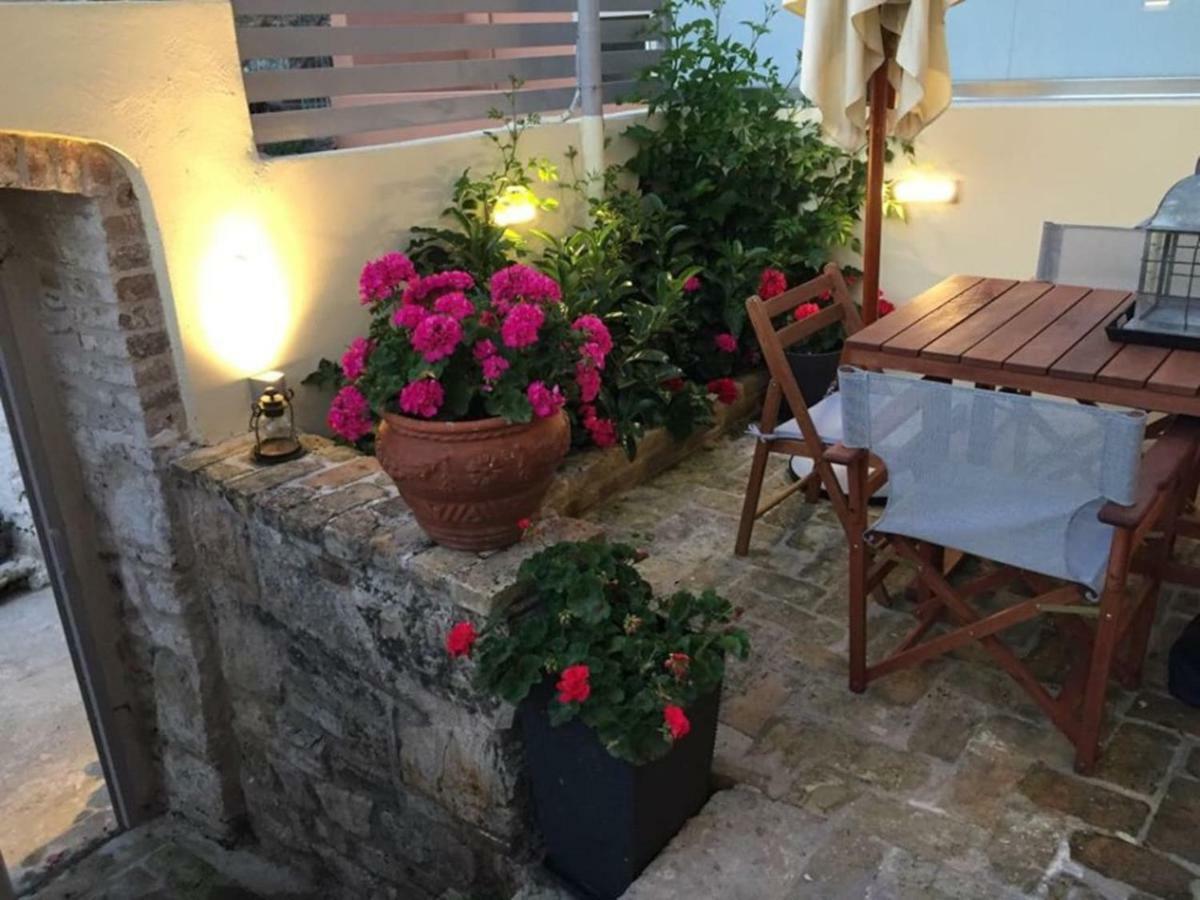 Anemomilos Jacuzzi Suite Corfu  Extérieur photo