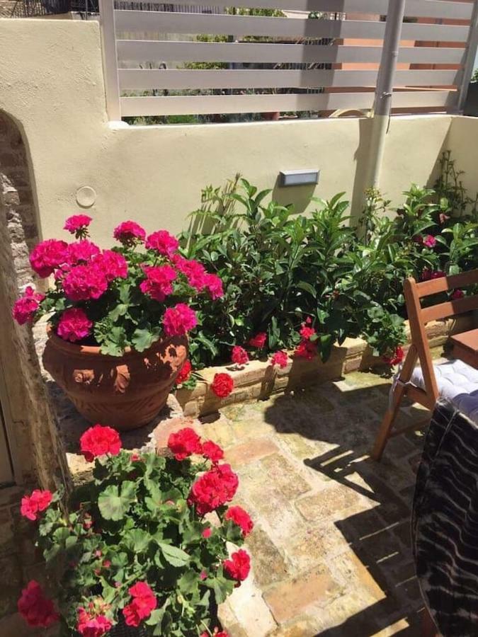 Anemomilos Jacuzzi Suite Corfu  Extérieur photo